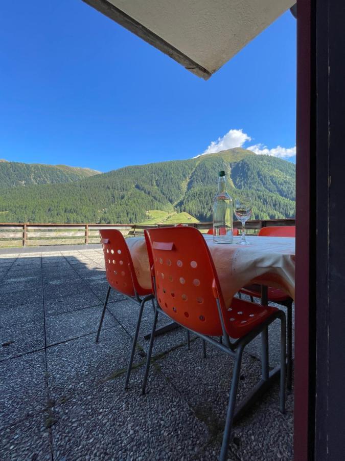 Hotel Restaurant Gommerhof Reckingen Kültér fotó