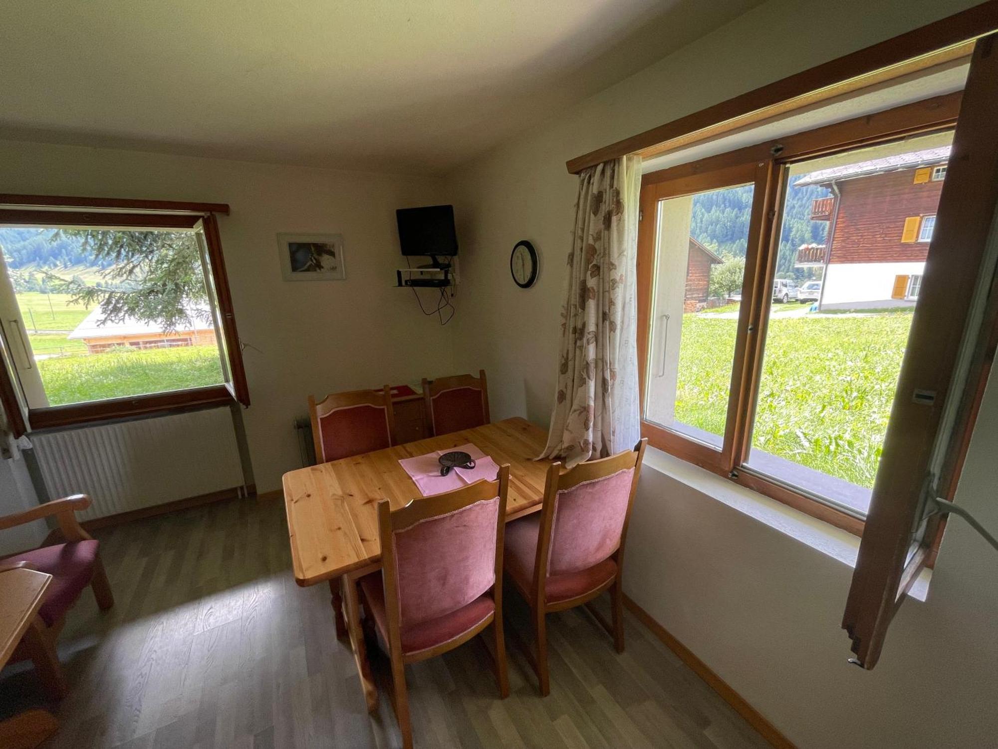Hotel Restaurant Gommerhof Reckingen Szoba fotó